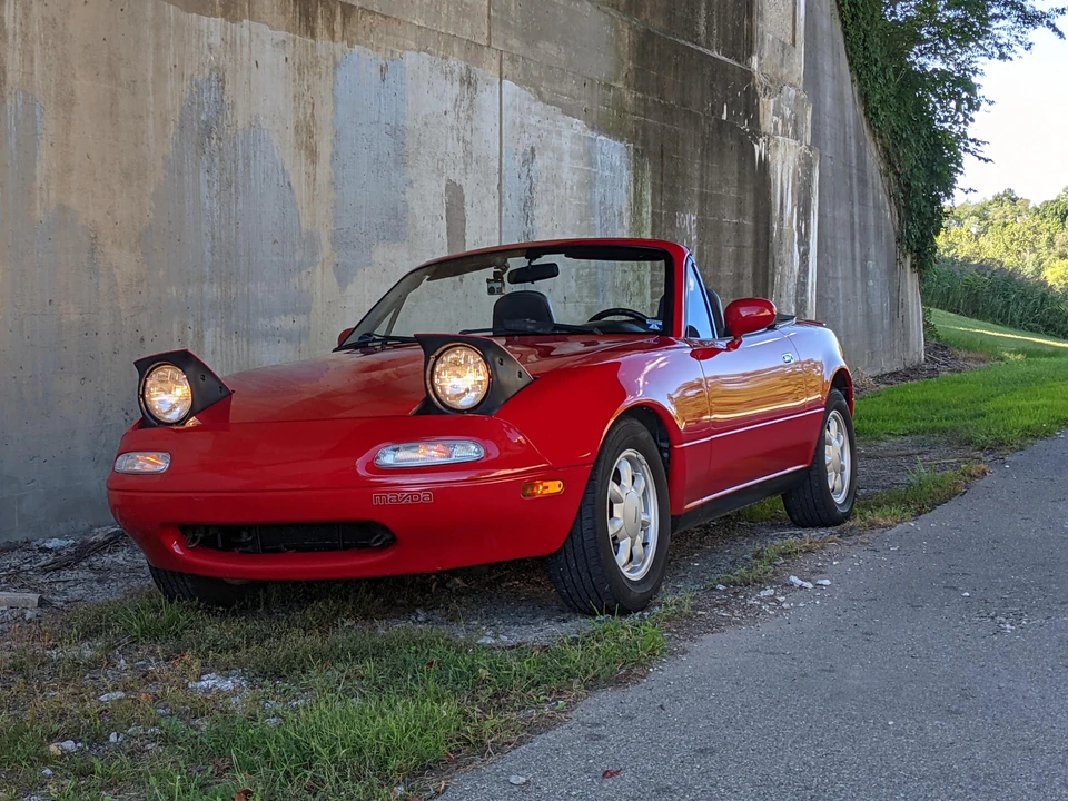 1990 Mazda NA MX-5 Miata - Image 10 of 31