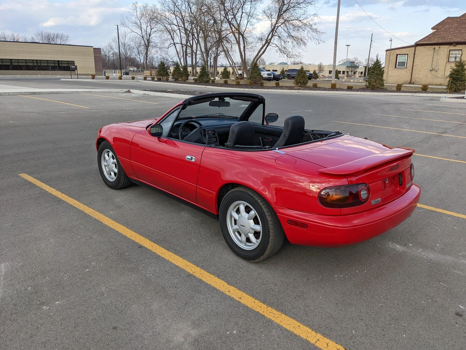 1990 Mazda NA MX-5 Miata - Image 21 of 31