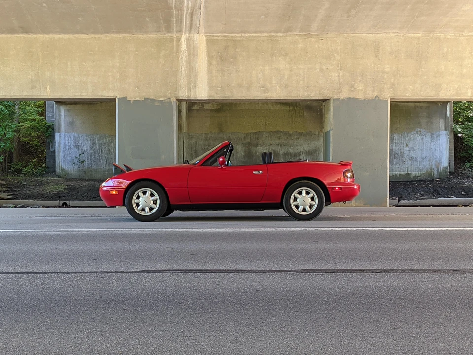 1990 Mazda NA MX-5 Miata - Image 16 of 31