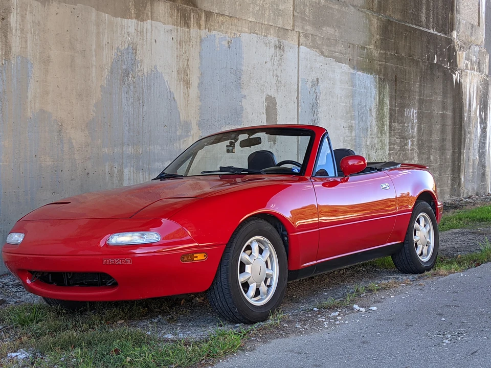 1990 Mazda NA MX-5 Miata - Image 13 of 31