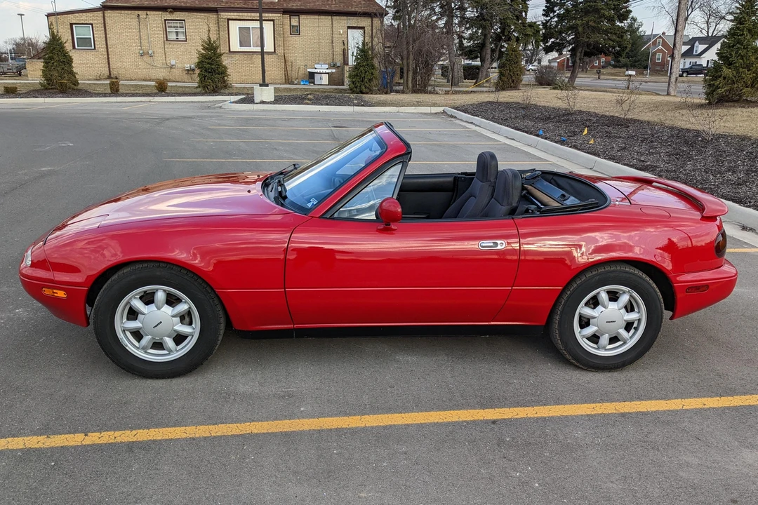 1990 Mazda NA MX-5 Miata - Image 3 of 31