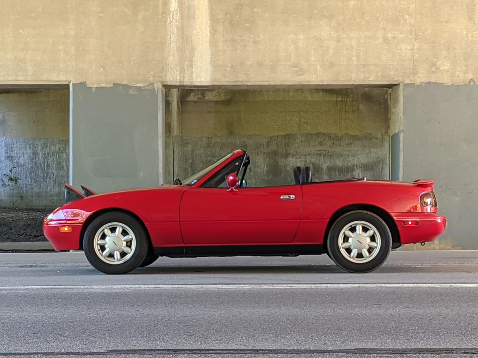 1990 Mazda NA MX-5 Miata - Image 17 of 31