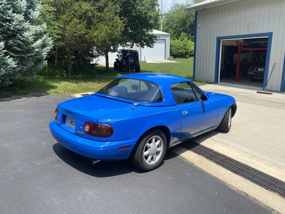 1990 Mazda NA MX-5 Miata - Image 16 of 31