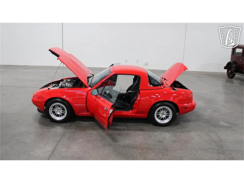 1990 Mazda NA MX-5 Miata - Image 28 of 31
