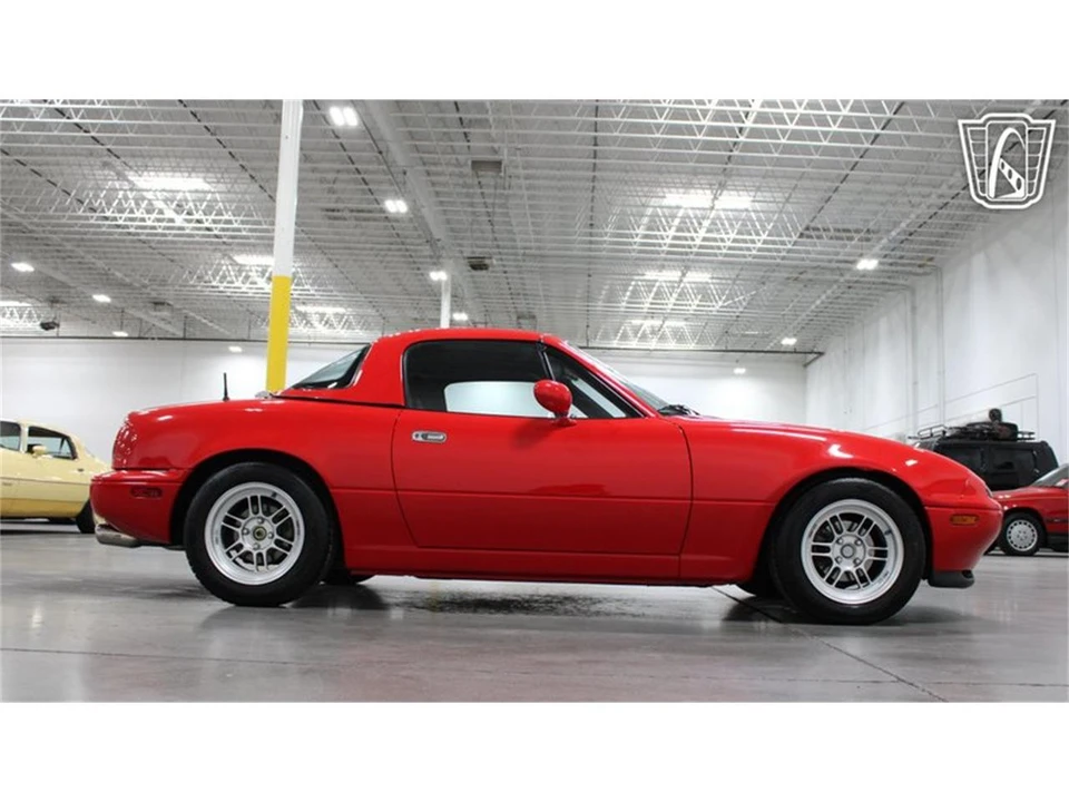 1990 Mazda NA MX-5 Miata - Image 24 of 31