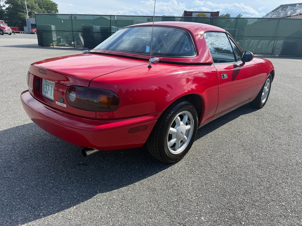 1990 Mazda NA MX-5 Miata - Image 7 of 16
