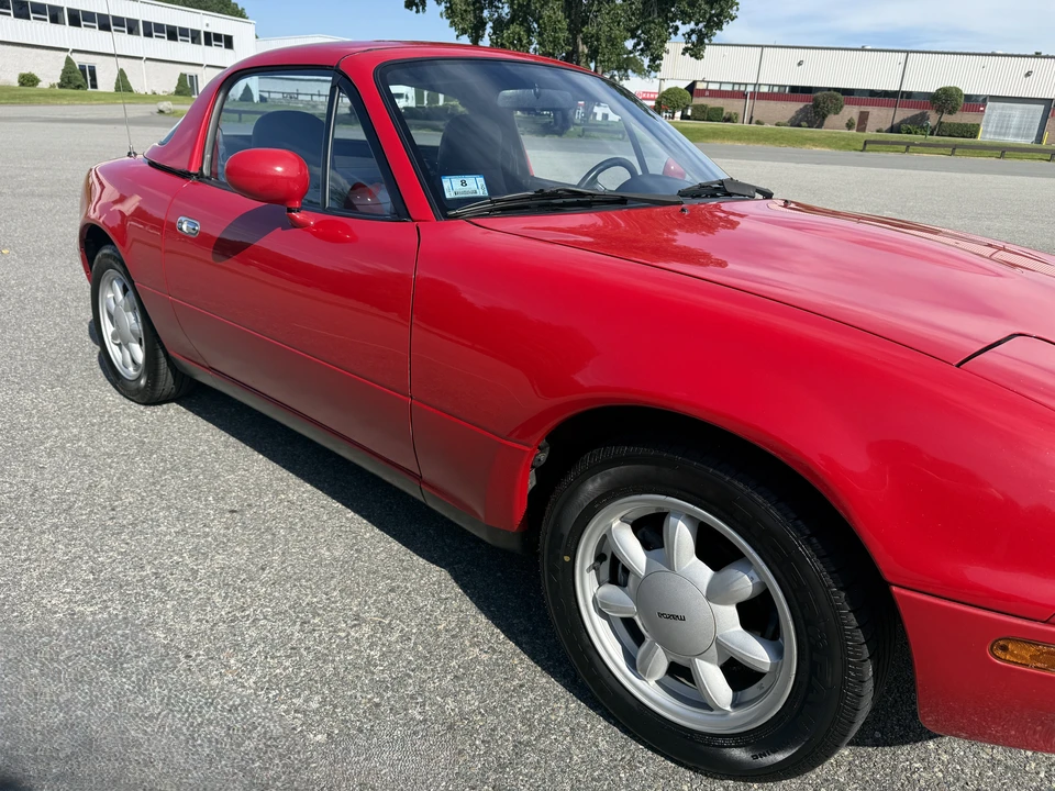 1990 Mazda NA MX-5 Miata - Image 15 of 16