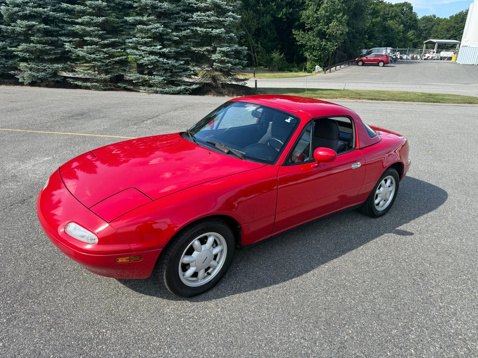 1990 Mazda NA MX-5 Miata - Image 10 of 16