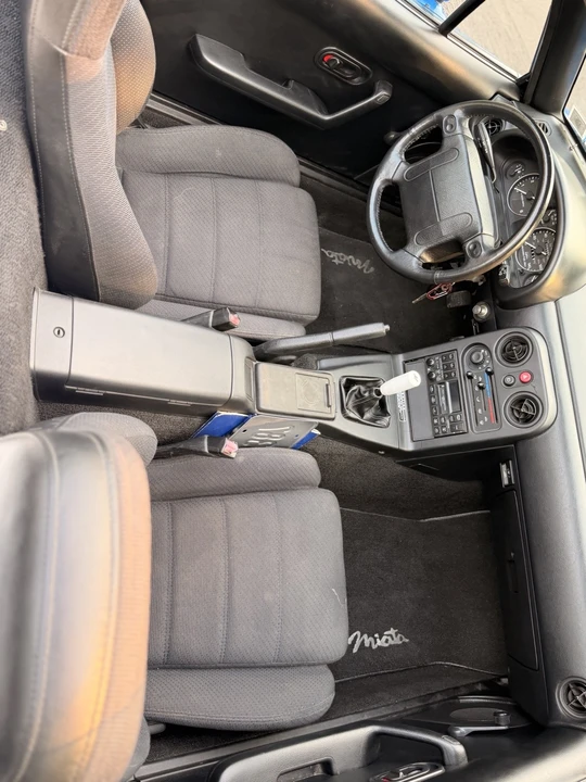 1990 Mazda NA MX-5 Miata - Image 16 of 31