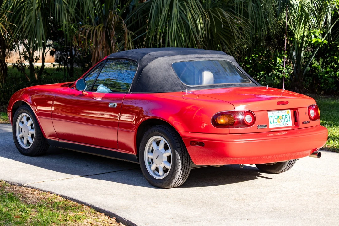 1990 Mazda NA MX-5 Miata - Image 14 of 31