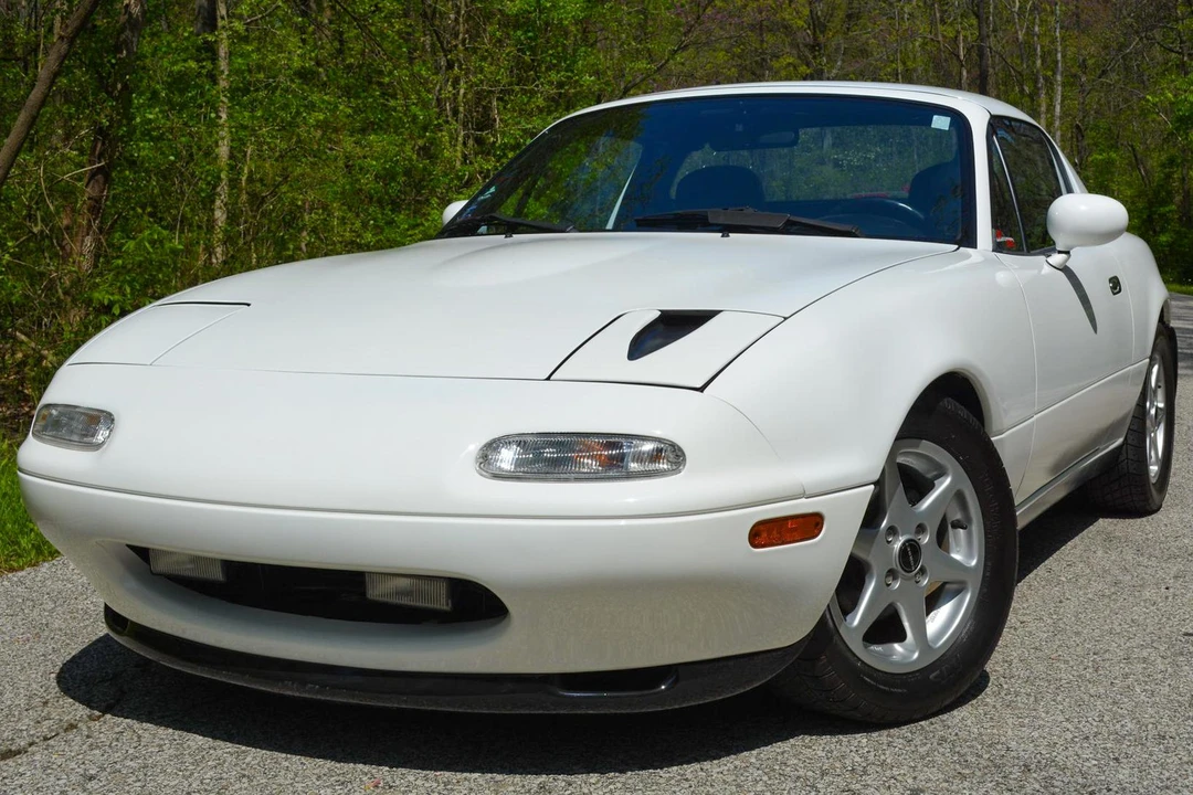 1990 Mazda NA MX-5 Miata - Image 2 of 5