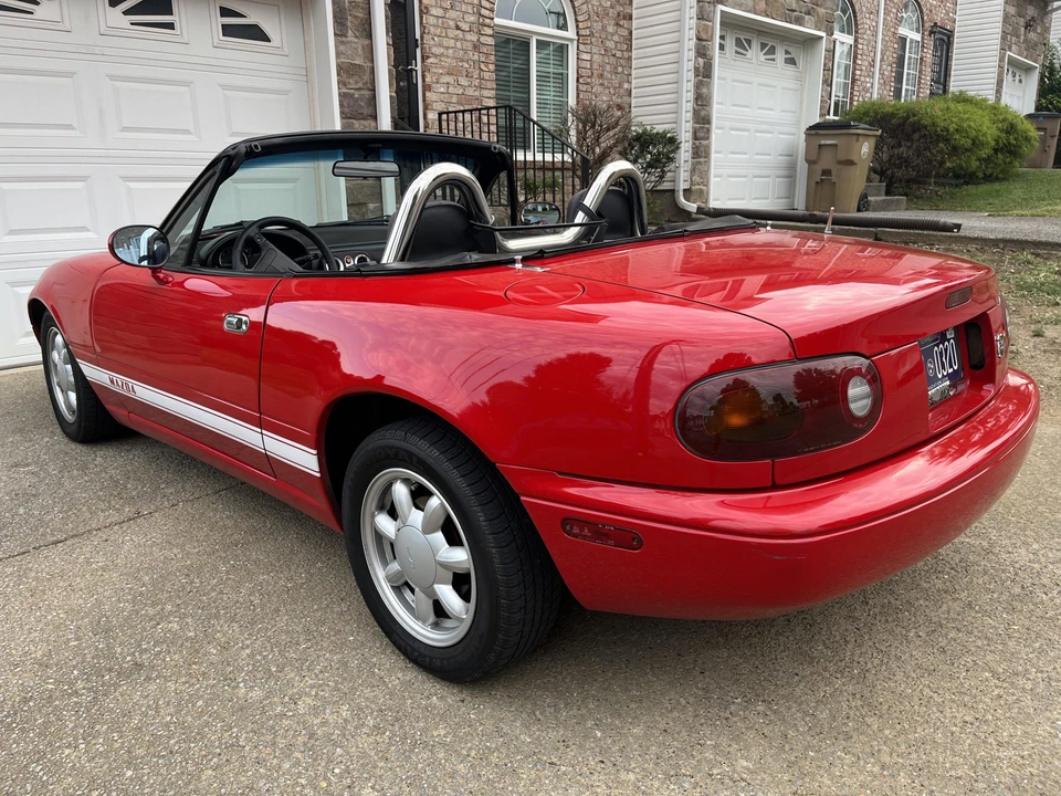 1990 Mazda NA MX-5 Miata - Image 7 of 31