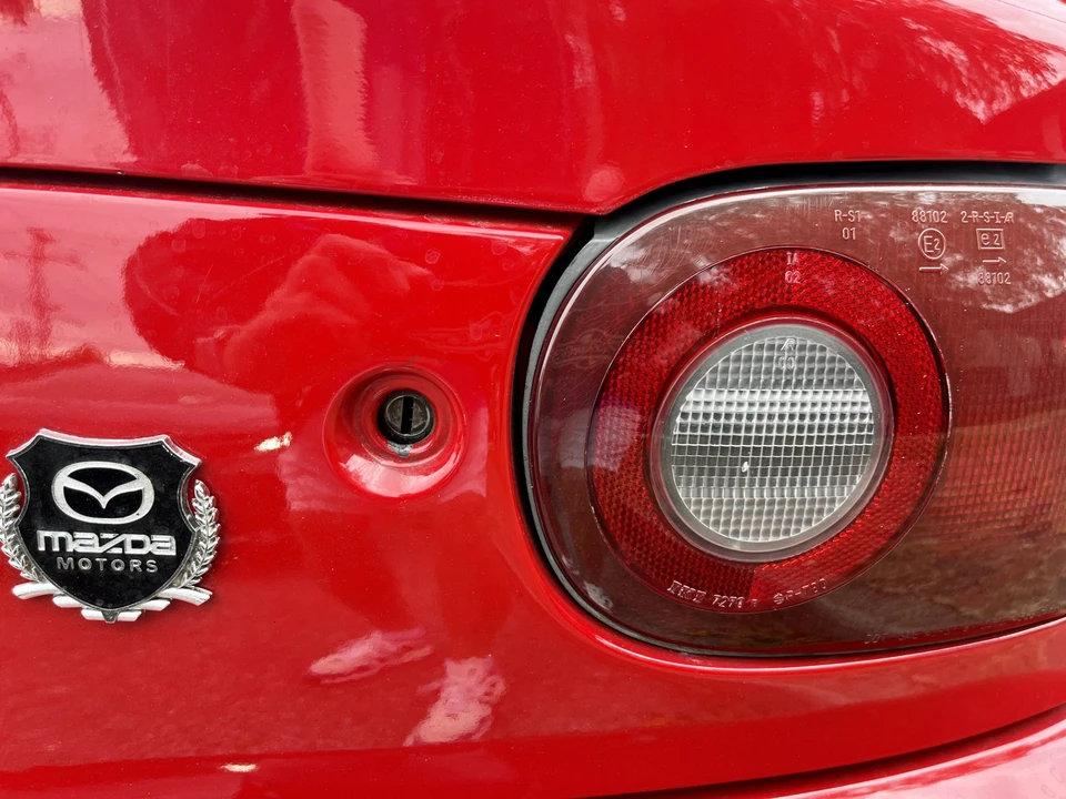 1990 Mazda NA MX-5 Miata - Image 30 of 31