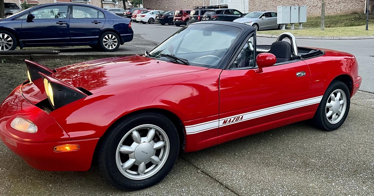 1990 Mazda NA MX-5 Miata - Image 16 of 31
