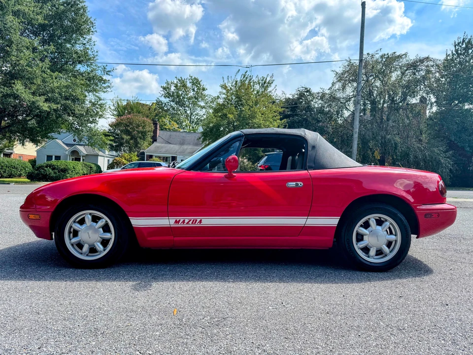 1990 Mazda NA MX-5 Miata - Image 12 of 31