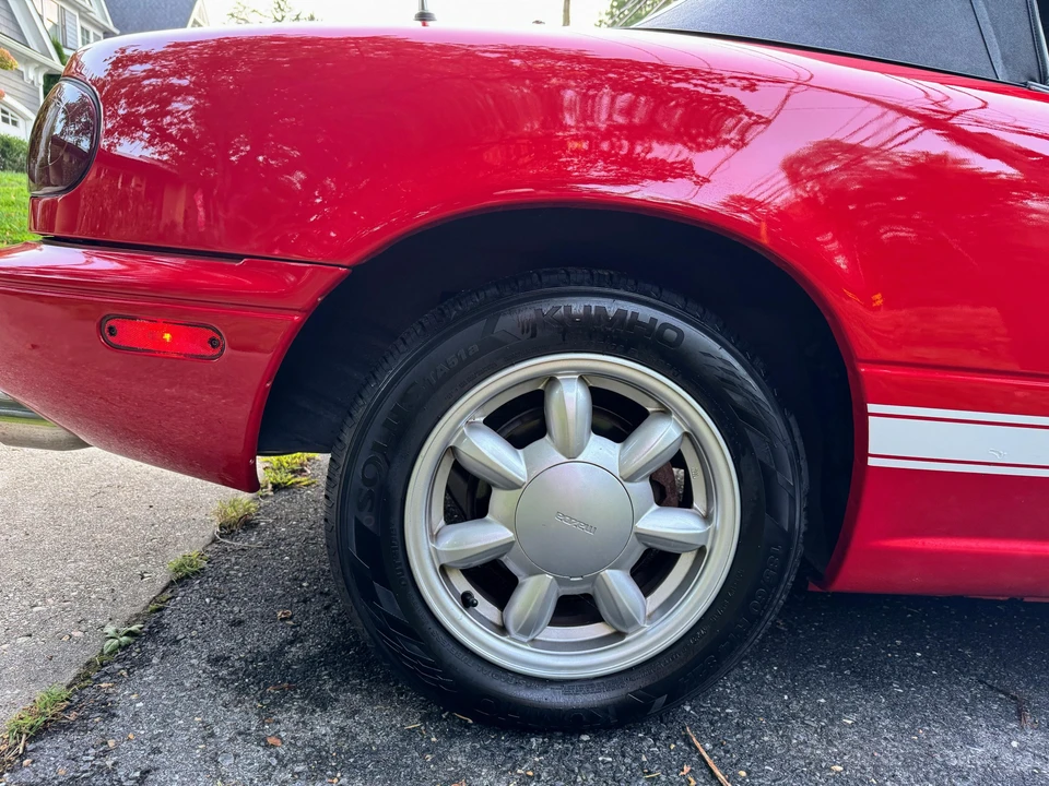 1990 Mazda NA MX-5 Miata - Image 29 of 31