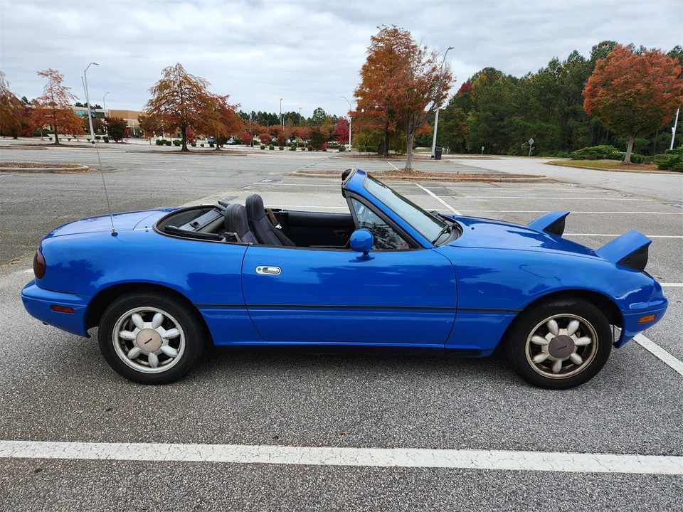 1990 Mazda NA MX-5 Miata - Image 10 of 31