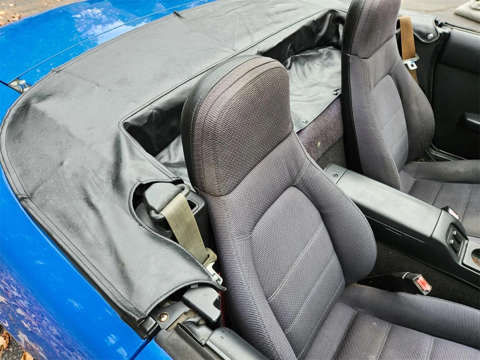 1990 Mazda NA MX-5 Miata - Image 26 of 31