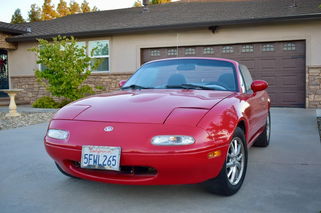 1990 Mazda NA MX-5 Miata - Image 4 of 11