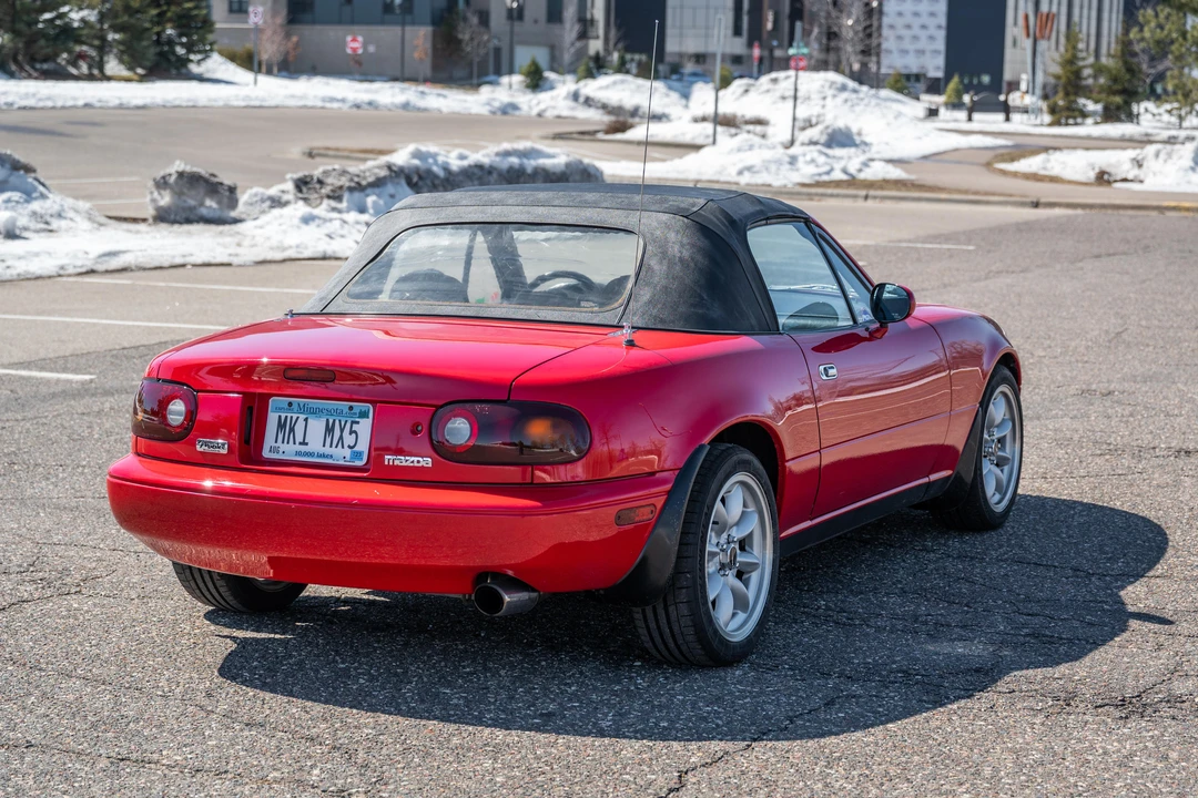 1990 Mazda NA MX-5 Miata - Image 16 of 31