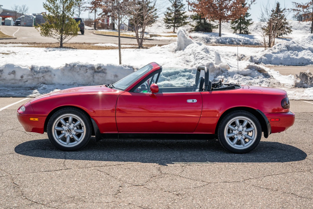 1990 Mazda NA MX-5 Miata - Image 11 of 31