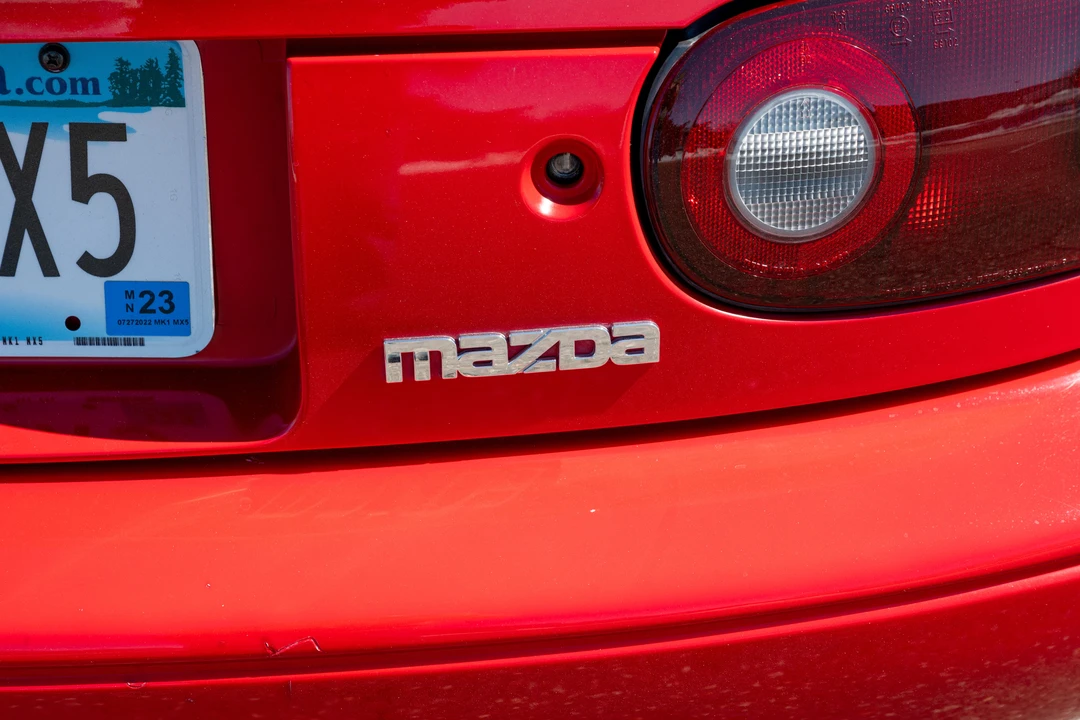 1990 Mazda NA MX-5 Miata - Image 26 of 31