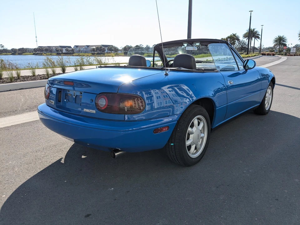 1990 Mazda NA MX-5 Miata - Image 9 of 31