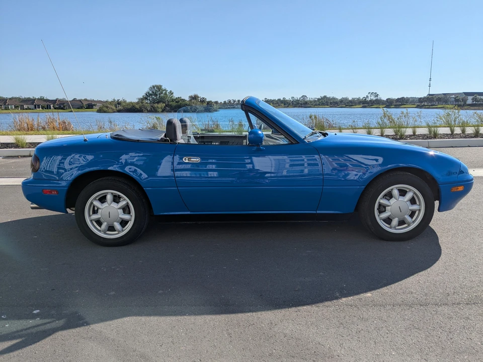 1990 Mazda NA MX-5 Miata - Image 10 of 31