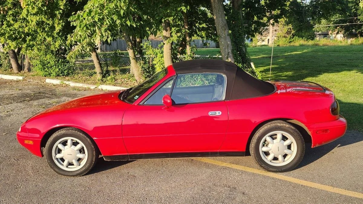 1990 Mazda NA MX-5 Miata - Image 2 of 22
