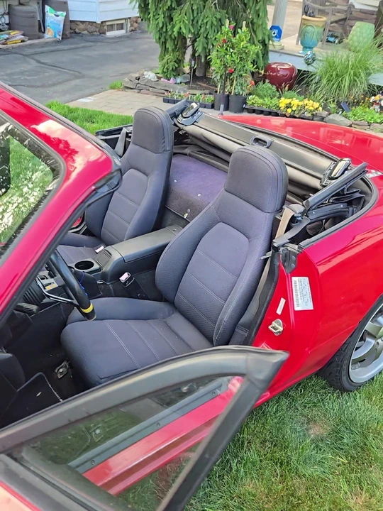 1990 Mazda NA MX-5 Miata - Image 18 of 22