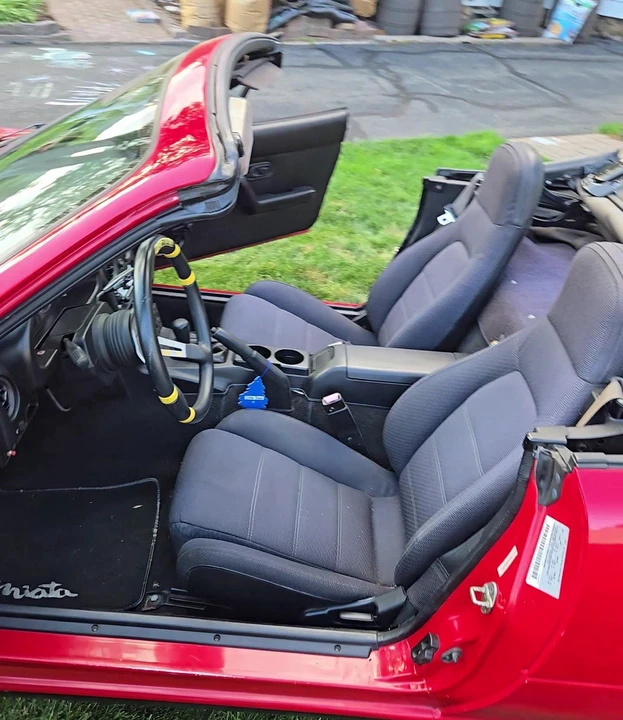 1990 Mazda NA MX-5 Miata - Image 19 of 22