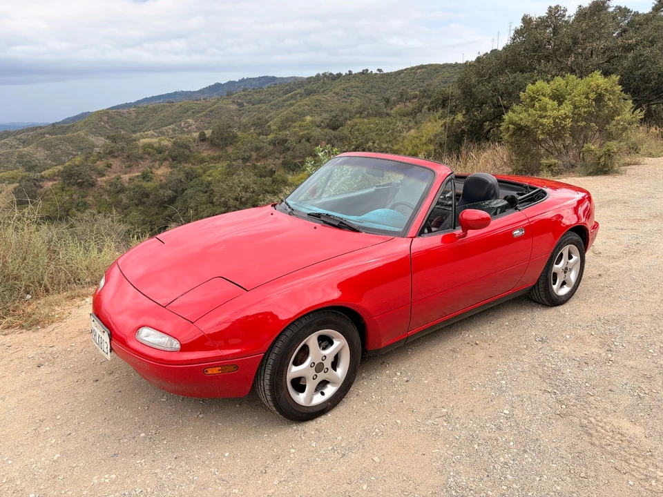 1990 Mazda NA MX-5 Miata - Image 10 of 13