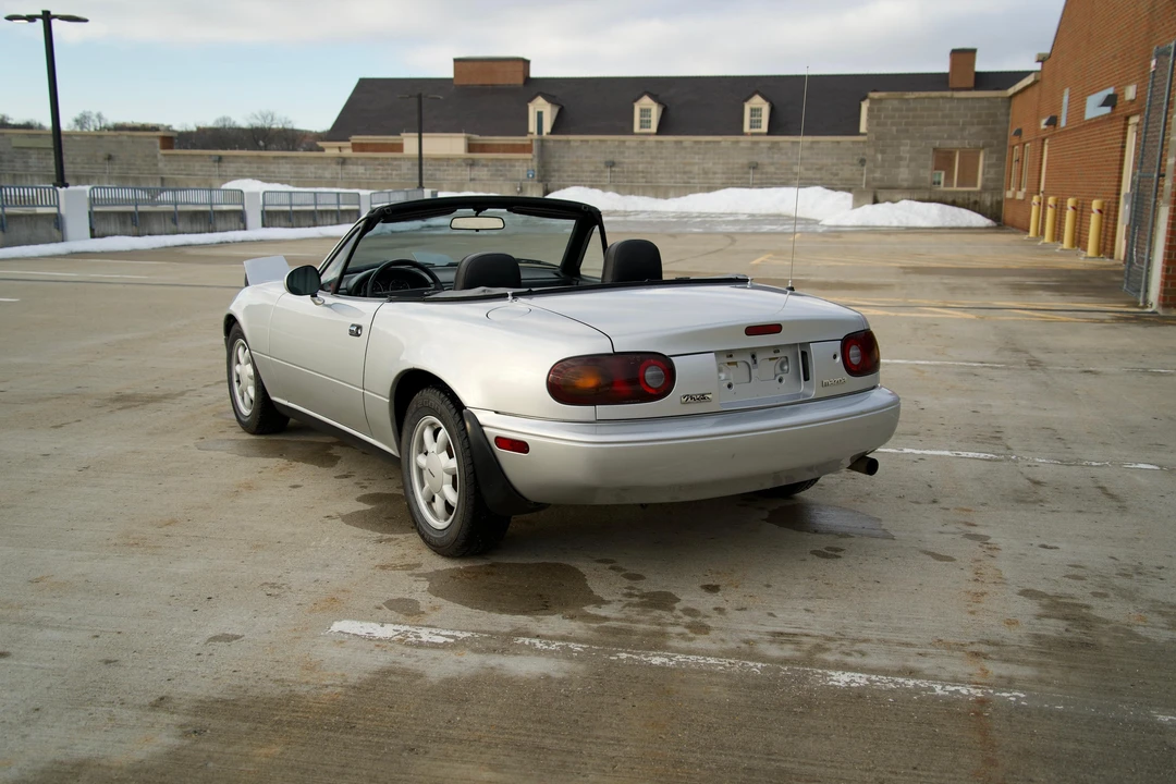 1990 Mazda NA MX-5 Miata - Image 19 of 21