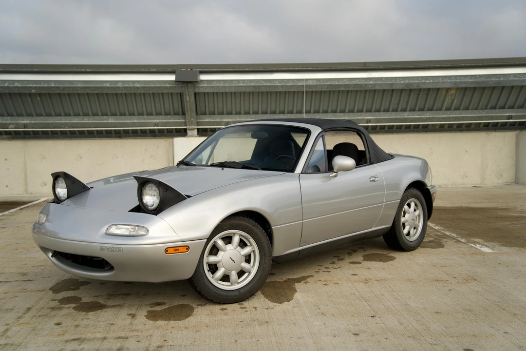 1990 Mazda NA MX-5 Miata - Image 16 of 21