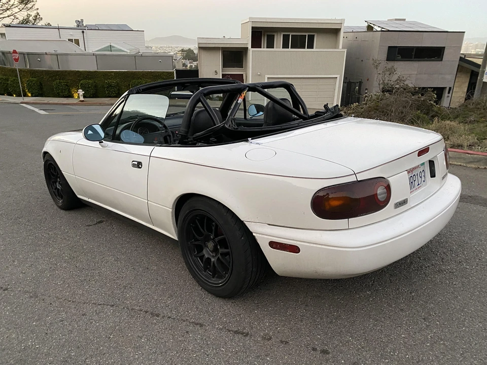 1990 Mazda NA MX-5 Miata - Image 16 of 31