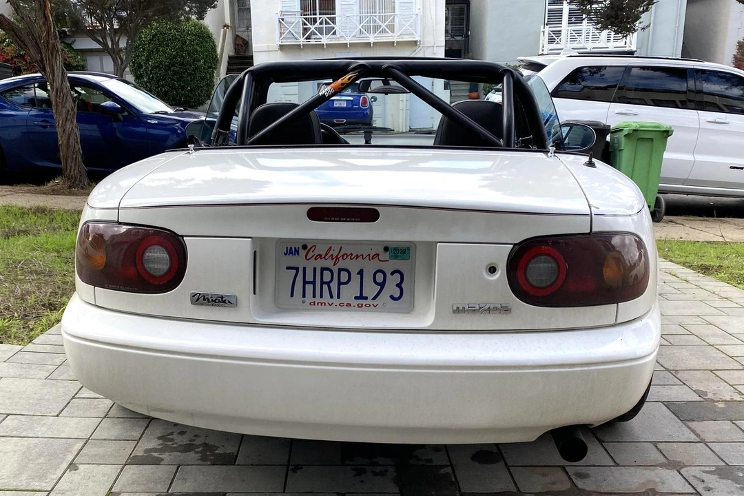1990 Mazda NA MX-5 Miata - Image 5 of 31
