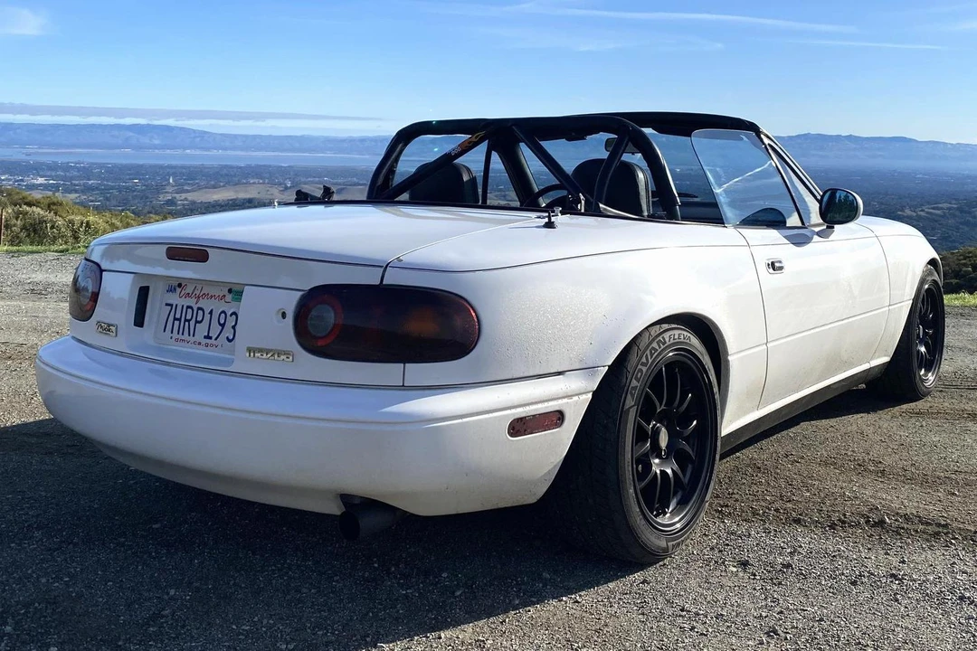 1990 Mazda NA MX-5 Miata - Image 4 of 31