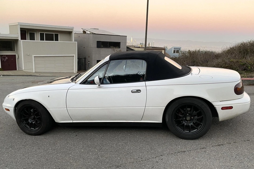 1990 Mazda NA MX-5 Miata - Image 3 of 31