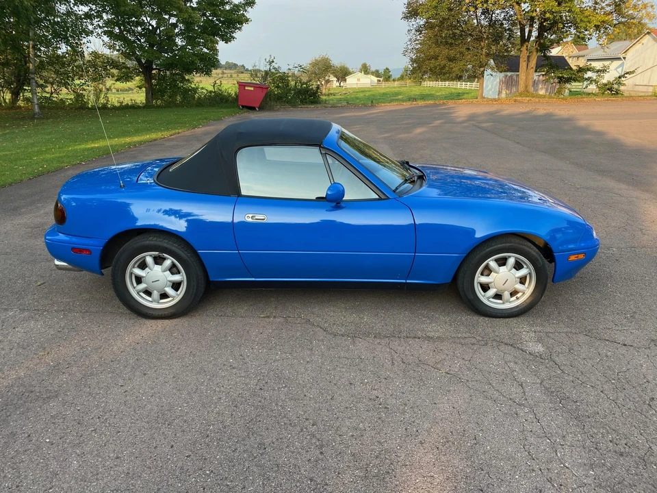 1990 Mazda NA MX-5 Miata - Image 16 of 31