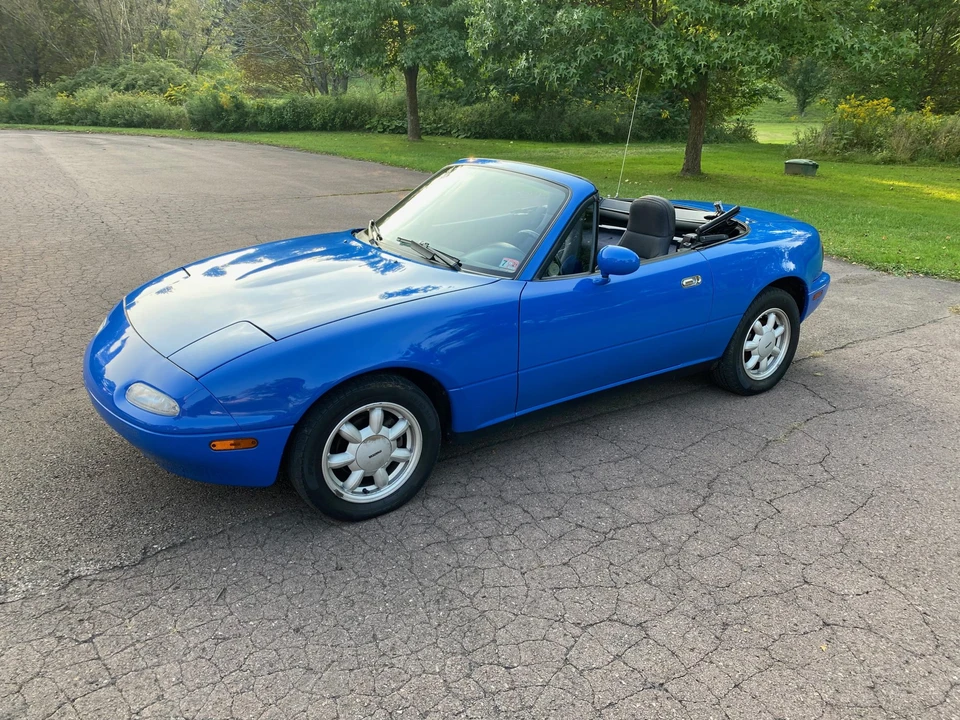 1990 Mazda NA MX-5 Miata - Image 4 of 31