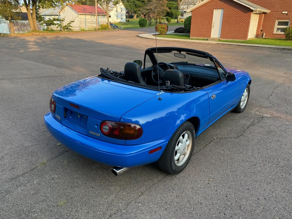 1990 Mazda NA MX-5 Miata - Image 6 of 31