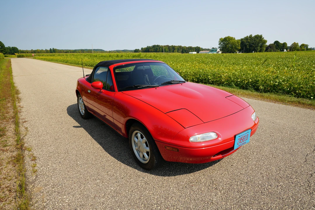 1990 Mazda NA MX-5 Miata - Image 19 of 31