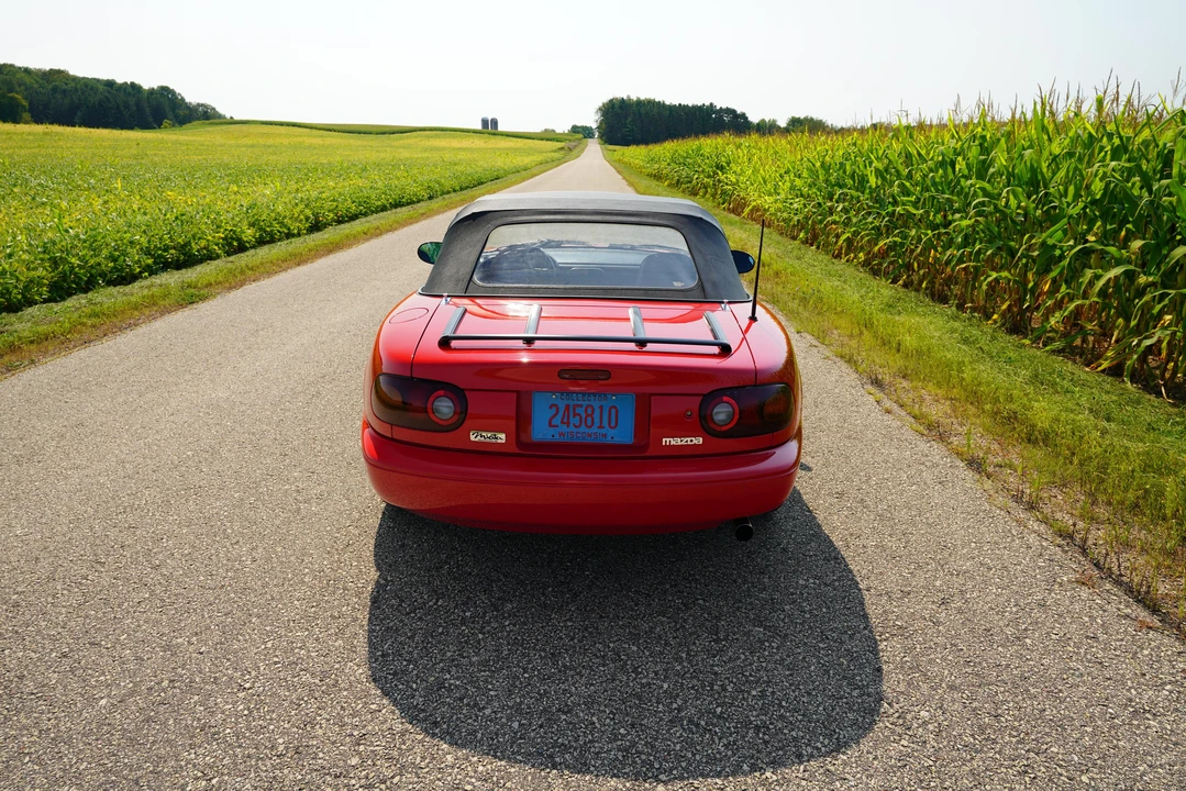 1990 Mazda NA MX-5 Miata - Image 17 of 31