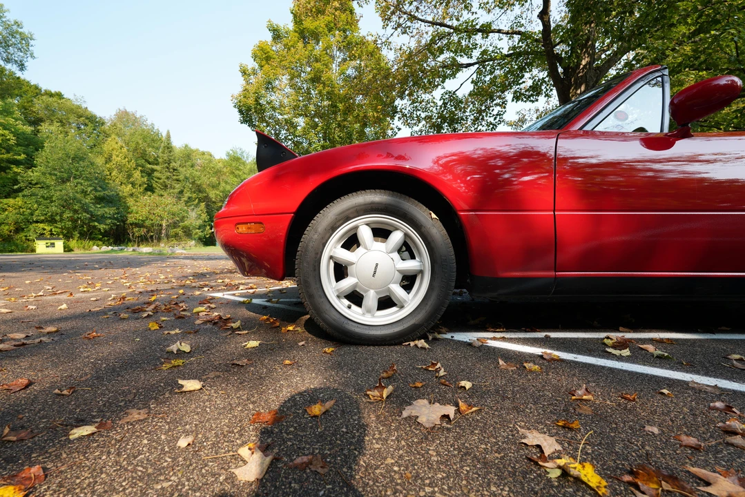 1990 Mazda NA MX-5 Miata - Image 24 of 31