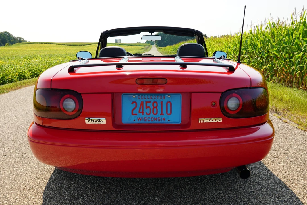 1990 Mazda NA MX-5 Miata - Image 5 of 31