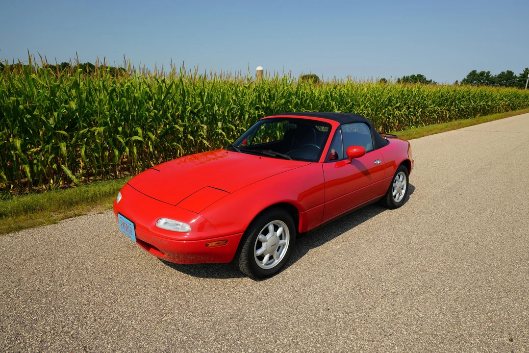 1990 Mazda NA MX-5 Miata - Image 14 of 31