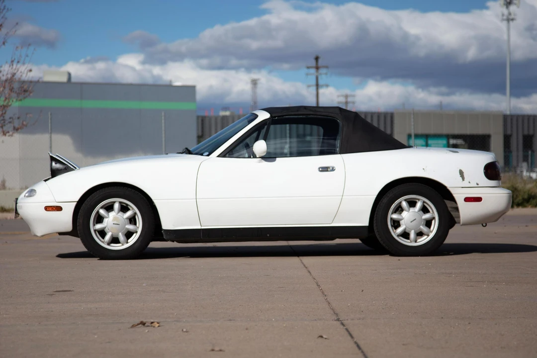 1990 Mazda NA MX-5 Miata - Image 3 of 31