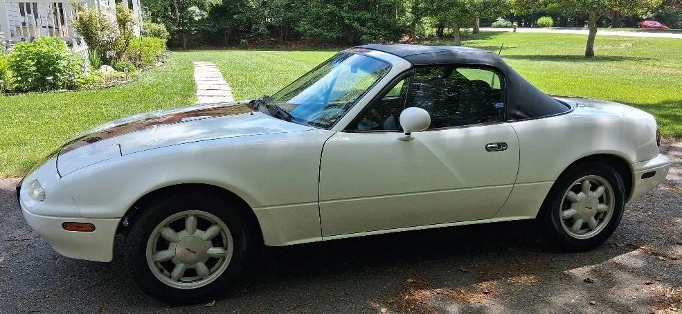 1990 Mazda - Image 2 of 16