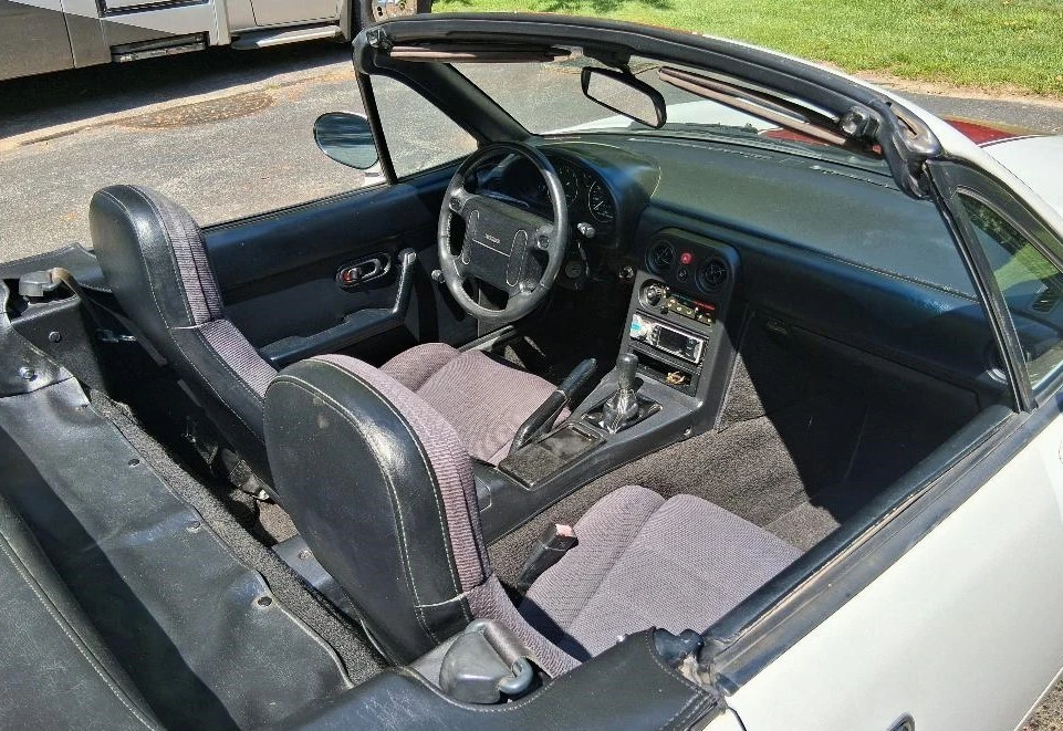 1990 Mazda - Image 13 of 16