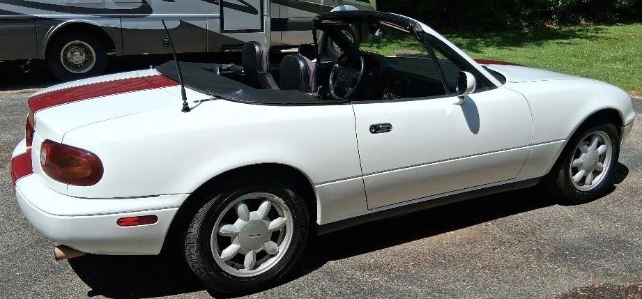 1990 Mazda - Image 11 of 16